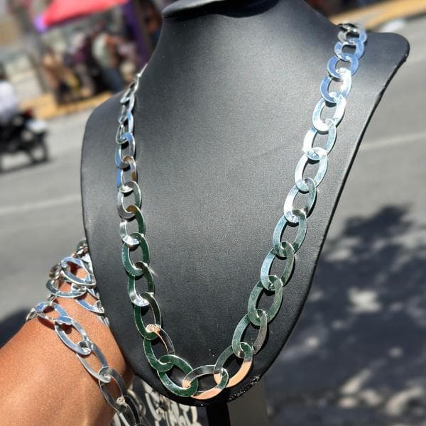 Cordão Corrente Laminada Prata Mista Elegante e Durável para Uso Diário ou Moda