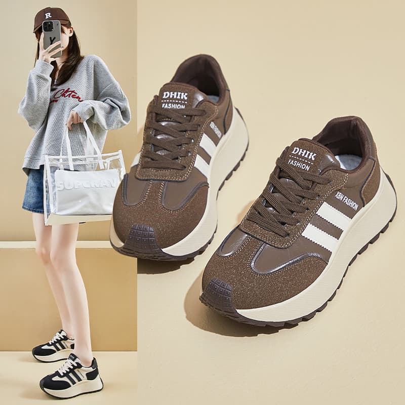 Ins versão coreana Forrest Gump sapatos femininos na moda 2024 outono novo estilo aumentado estudante correndo esportes
