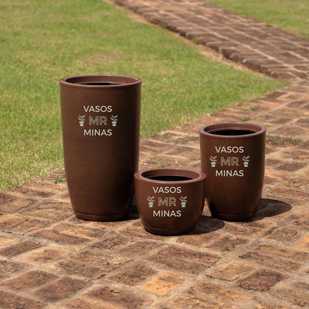 Conjunto com 3 Vasos em Polietileno com Pratos - Visual Premium para Jardim e Ambientes Decorados