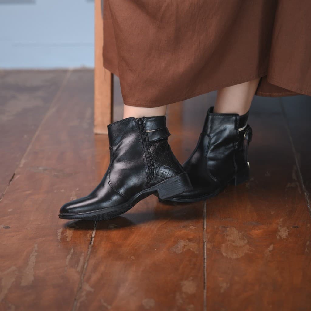 Bota Coturno Festa Junina Feminino Saltinho Baixo Cano Curto Inverno com Ziper Botinha Inverno/Outono Promoçao