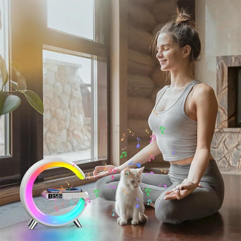 Caixa de Som Bluetooth Luz RGB Relógio e Carregamento por Indução