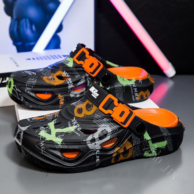 Novo Estilo Masculino Buraco Sapatos Antiderrapante Sola Grossa Toe-Coberto Chinelos Casuais Antiderrapantes De Praia