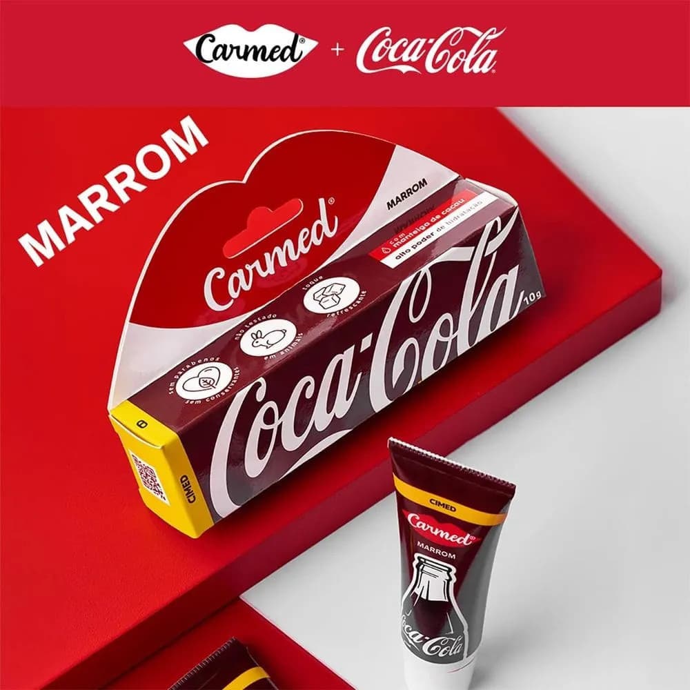 1 - Hidratante Labial Carmed Coca-Cola - Marrom