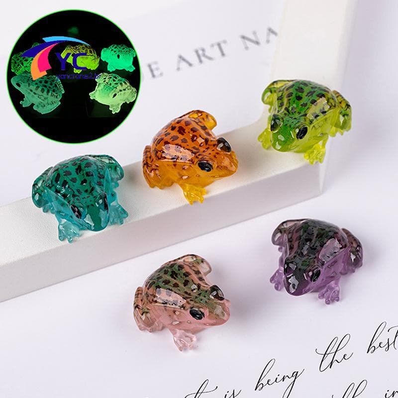 YCBR 5 Pçs/Lote Estatuetas De Sapo Luminosas Presentes De Paisagem Resina Sapos Em Miniatura Brilham No Escuro Estátua D