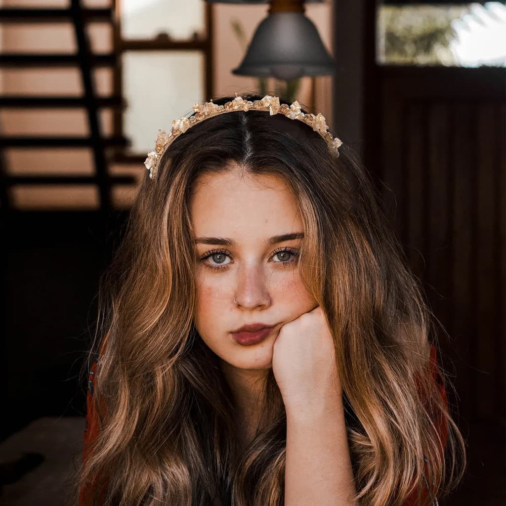 Tiara Feminina de Cabelo para Meninas com Flor Pérola e Strass