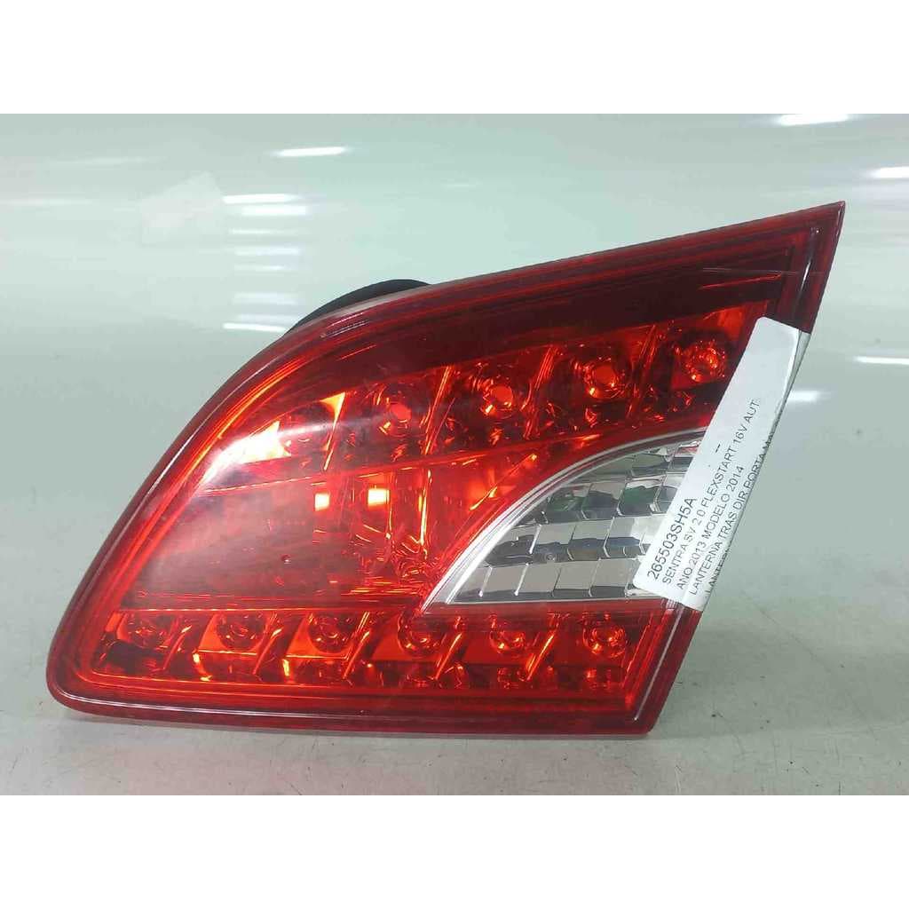 LANTERNA DA TAMPA DIREITA NISSAN SENTRA 2.0 2014