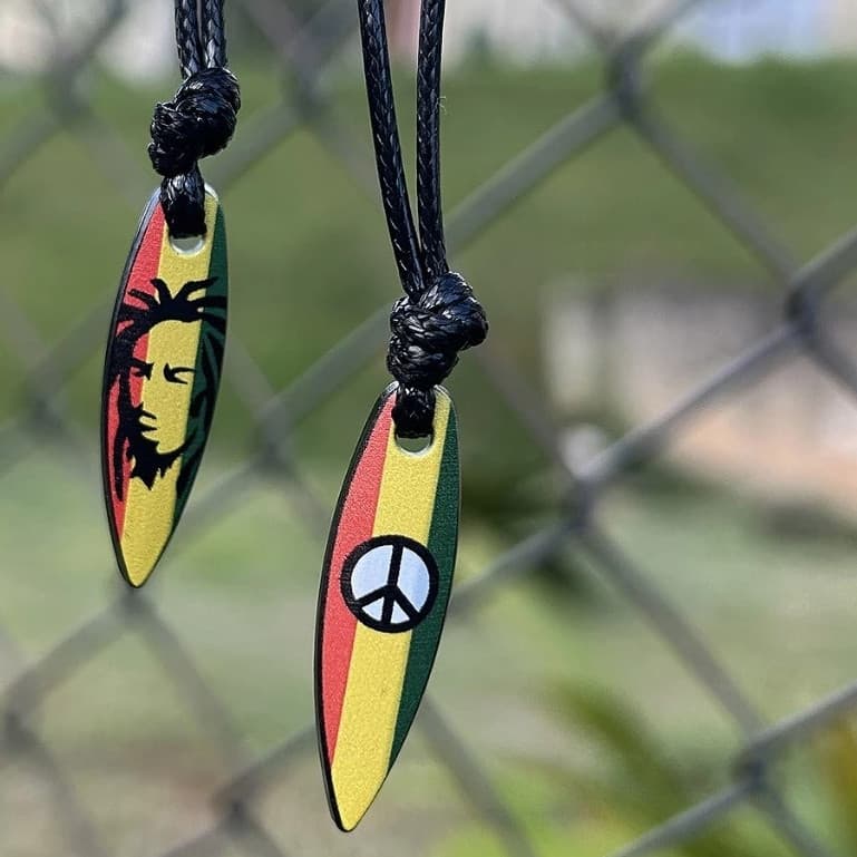 Colar Prancha de Surf Bob Marley Raggae Rasta Africano Punk Hiphop Tribal
