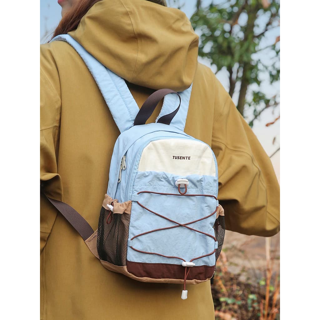 2026 novo estilo leve Mini mochila caminhadas ao ar livre saco de escalada à prova dwaterproof água leve mochila Tablet