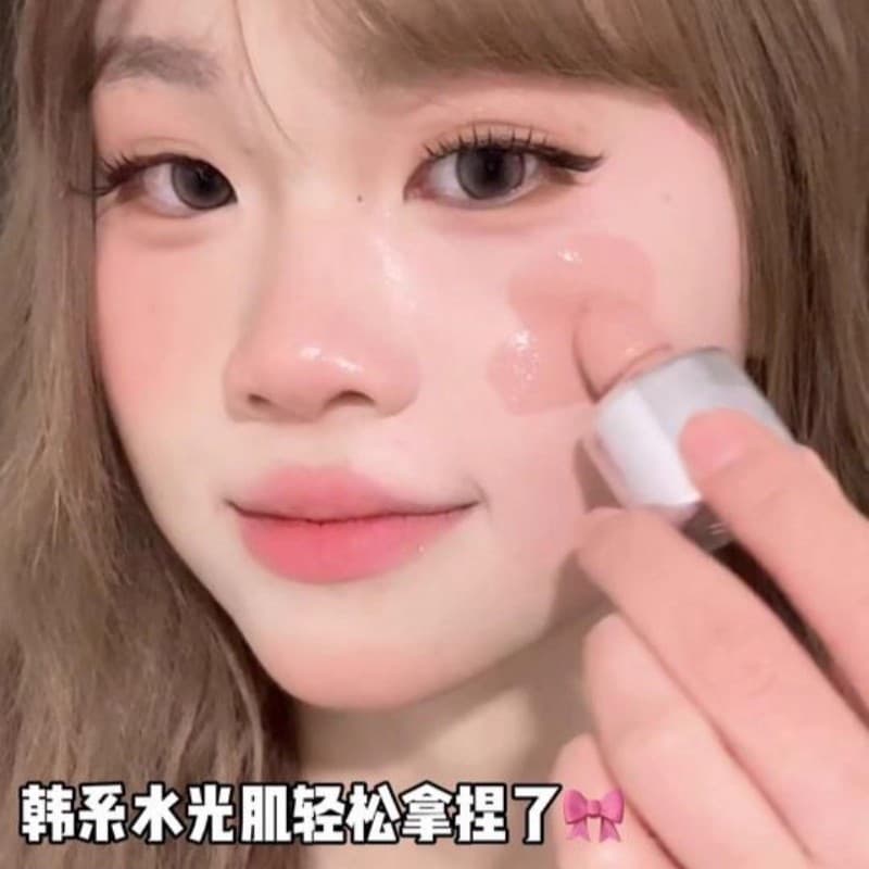 [Zhao Lusi Mesmo Estilo Blush] Yingyang Grande Marca 2025 Novo Estilo de Venda Quente Blush Líquido Encolher Cor Creme P