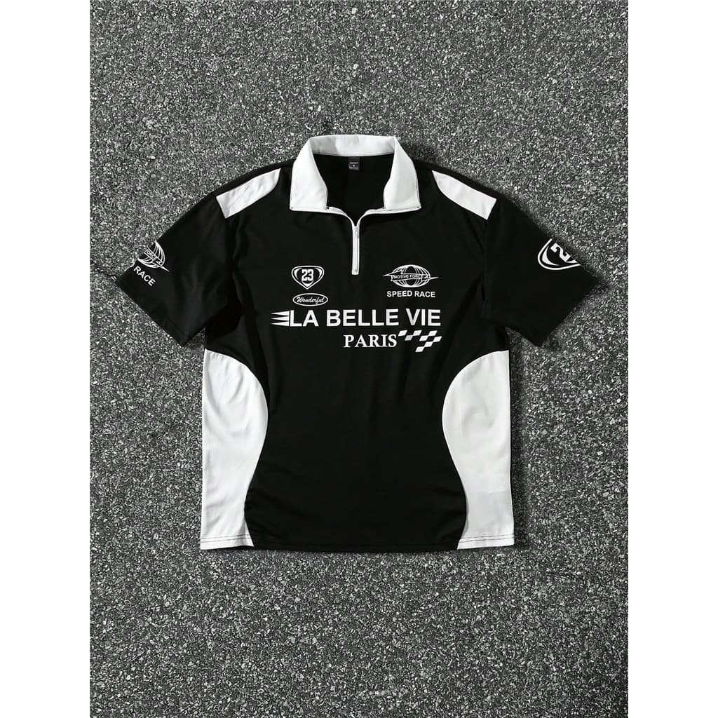 Camisa Polo masculina Manfinity EMRG com costura de cor sólida e zíper frontal com estampa de letras
