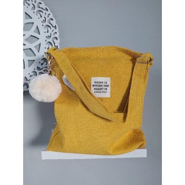 Bolsa de Veludo com Fecho Principal em Zíper e Alça Regulável - Praticidade e Elegância