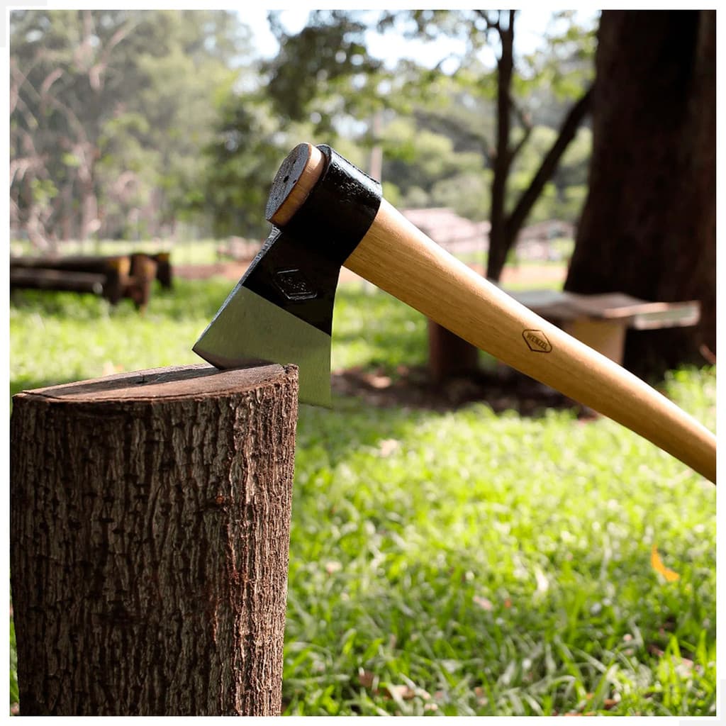Ferramenta de Corte Wenzel: Machado Florestal Ergonômico 630mm para Lenha