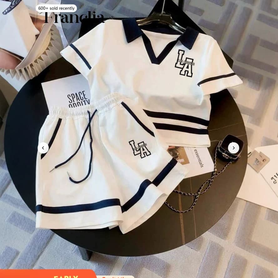 LA carta impressão azul marinho contraste cor senhoras terno curto com decote em V Polo listrado cintura alta Shorts rou