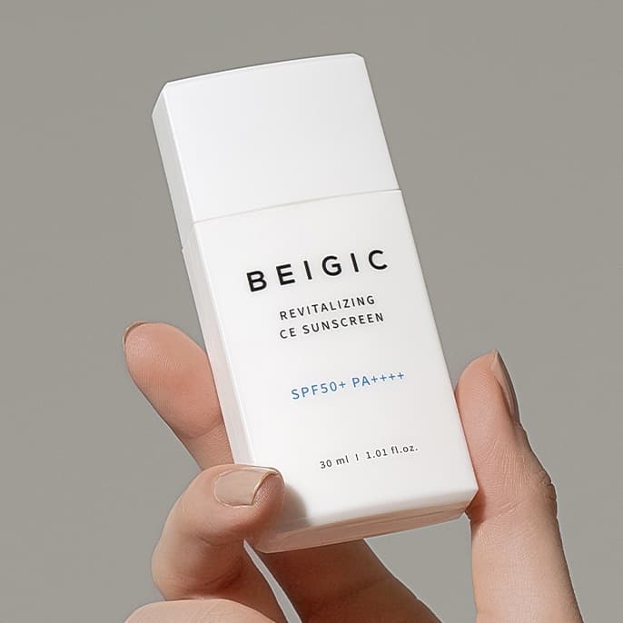 BEIGIC Revitalizing CE Sunscreen - Protetor Solar com Vitamina C&E / Proteção UV e Luz Azul / Fórmula Vegana / SPF50+ PA