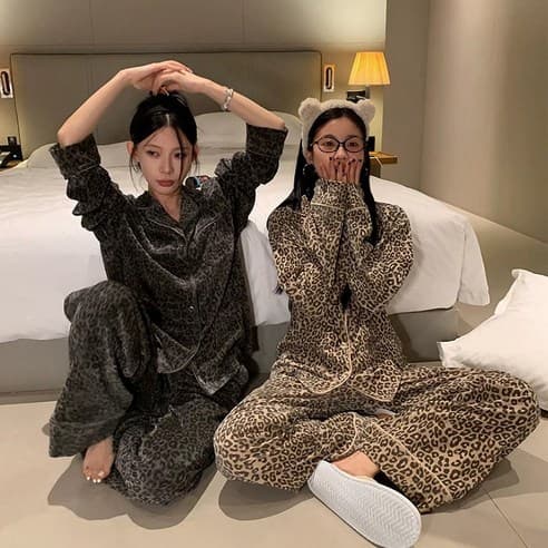 Conjunto De Pijama De Casal Com Estampa De Leopardo , Veludo , Manga Comprida , Roupa De Dormir M-XXL