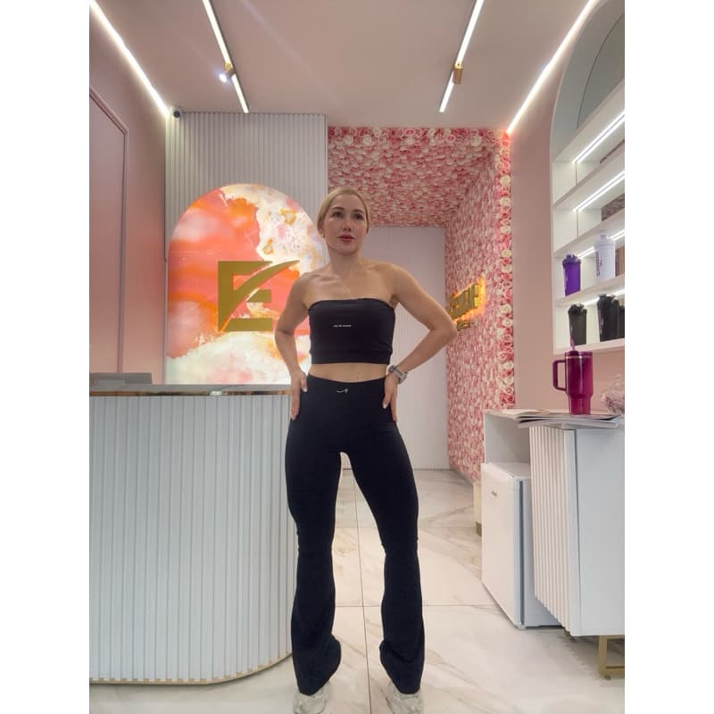 Conjunto de calça flare e top faixa fitness - look fitness - calça bailarina - top tomara que caia preto