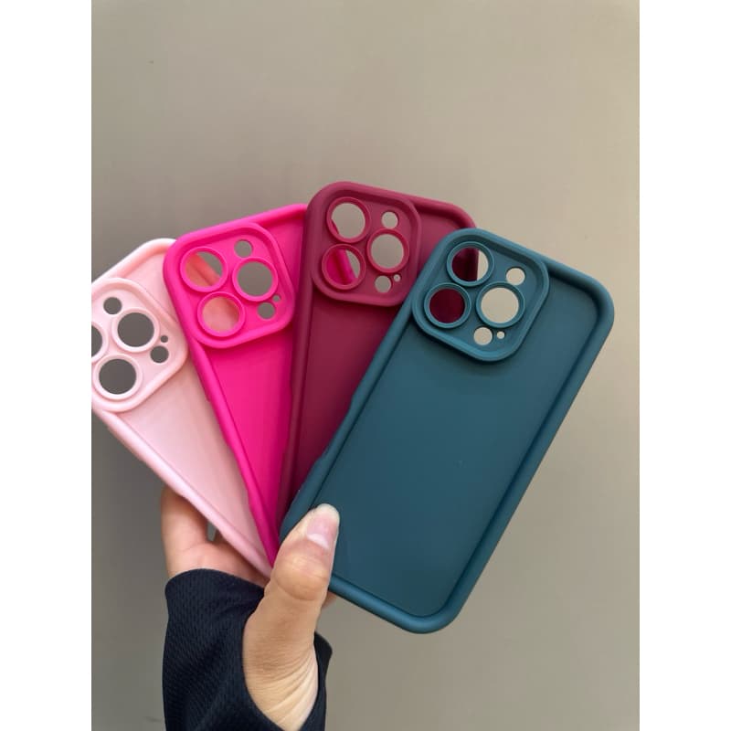 Capa  premium silicone macio  com proteção de lente para iPhone