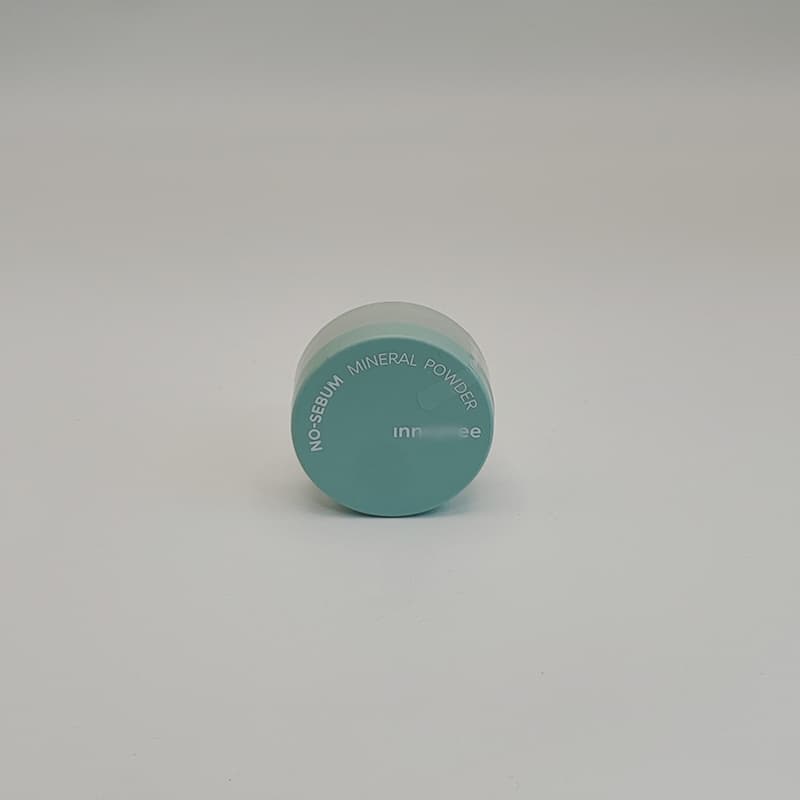 innisfree No-Sebum Mineral Powder 5g Controle de oleosidade Matte Pó solto / Pact 8.5g Controle de oleosidade Matte Pó compacto