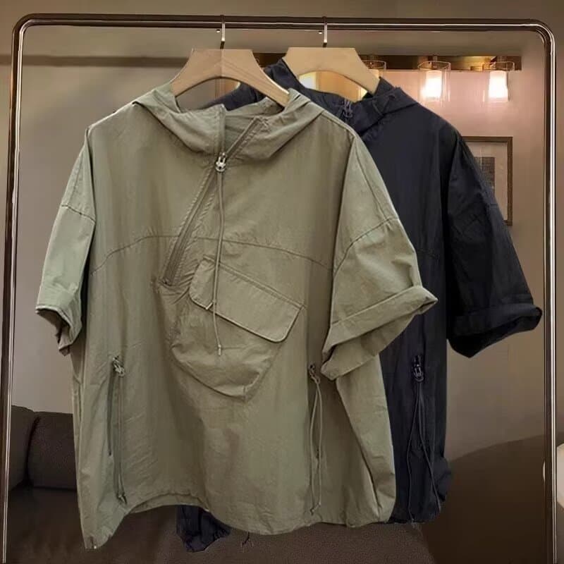 Camiseta masculina de manga curta com capuz e zíper de cor sólida marca ferramentas bolso Design meia manga solta