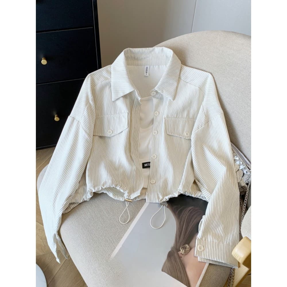 Camisa listrada retrô feminina primavera 2026 novo estilo Design com cordão cardigã camisa solta jaqueta curta Top