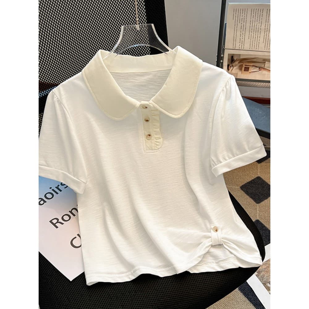Camiseta branca de manga curta feminina verão 2026 novo estilo solto simples gola boneca camisa de fundo moda mais magro