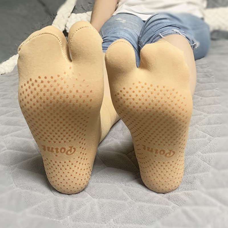Meia-calça novas meias de dedo para mulheres, respirável, antiderrapante, meias de dois dedos para chinelos de dedo.