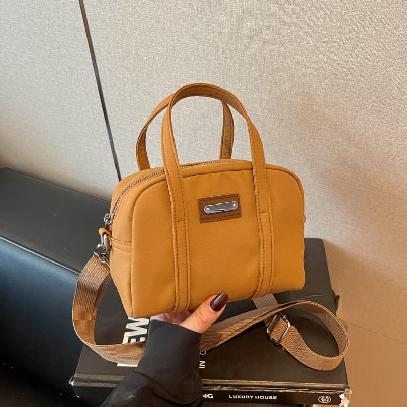 Estilo de aparência de alta qualidade, moderno, de nicho, bolsa de ombro única, tiracolo, bolsa quadrada casual, bolsa