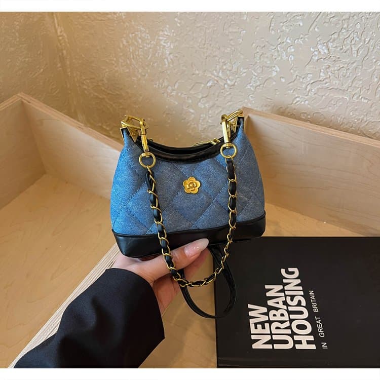Bolsa pequena elegante acolchoada para mulheres | Bolsa tiracolo de verão 2026 com corrente, tendência de ombro, bolsa