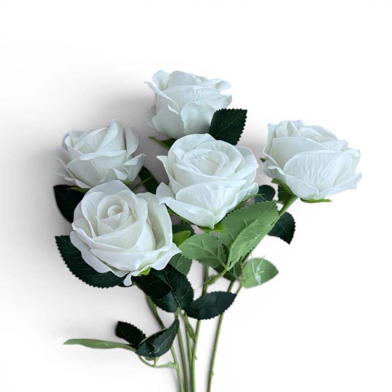 Kit 5 Rosas Artificiais Veludo Branco – 53cm | Efeito Realista