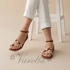 Sandália Feminina Flat De Napa Madrid Rasteirinha Casual Com Peças Dourada