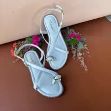 Sandália fivela Feminina Flat De Napa Madrid Rasteirinha Casual Com Peça Dourada Promoção