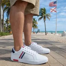 Sapatênis casual masculino branco e preto leve confortavel lançamento