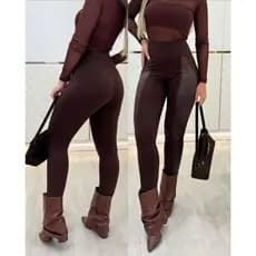 calça legging suplex flanelada com cirre lateral cintura alta tipo montaria skiny