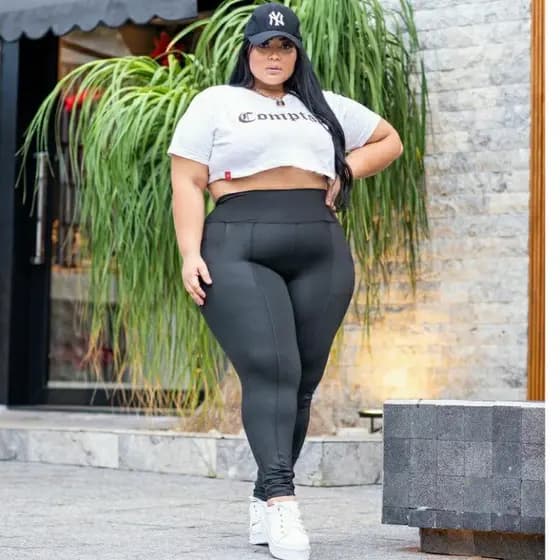 CALÇA LEGGING FEMININA MONTARIA MODELADOR  COM BOLSO Flanelada GG (46 )ao G2(50) termina
