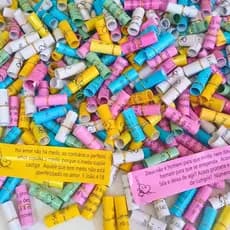 Kit 200 Lembrancinhas Versículos Bíblicos Enroladinhos para Igrejas Congresso Evangelismo e Eventos