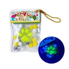 Mini Squishy Chaveiro Patinhas Brilha No Escuro Anti Stress Alivio Kawai Brilha no Escuro Reage à Luz Negra