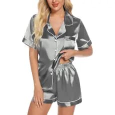 Pijama Feminino Americano Maitê Cetim Liso Short com Manga Curta - Cinza