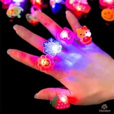 Anel Luminoso Brilhante Com Claro Led Que Brilha No Escuro / Brinquedo Infantil