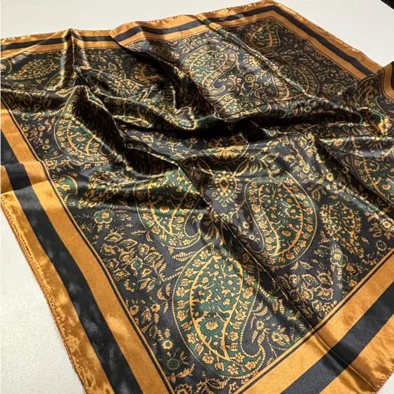 Lenço Cetim Estampas Diversas 90x90