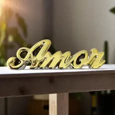 Enfeite Decorativo Palavra Amor em Porcelana  Decoração para Sala, Quarto, Estante e Rack – Brilhante e Sofisticado