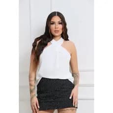 Blusa Feminina Duna Lisa Gola Transpassada com Botão nas Costas
