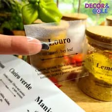 Kit 48 Etiquetas Para Cozinha Modelo Dicionário Para Potinhos de Temperos 5,5x5,5cm