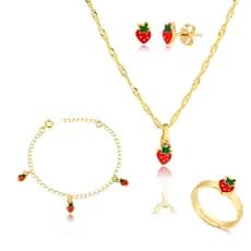 Kit Conjunto Infantil de Colar, Pingente, Brinco Pulseira e Anel Regulável Banhado a Ouro 18k Detalhe Moranguinho Resina