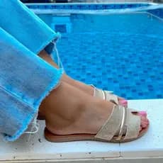 Chinelo Feminino Rasteirinha Sandalia Slide Tira Brilho Formato H Slim Luxo Casual Praia