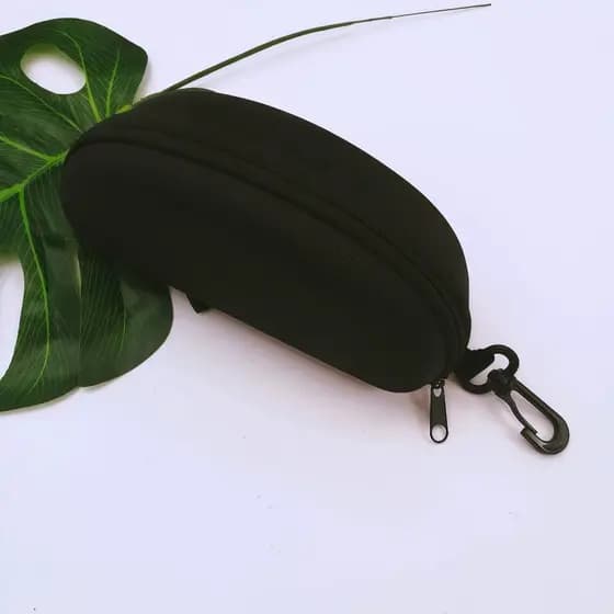 Estojo Rígido para Óculos – Preto com Zíper 🖤 COM GANCHO OU SEM GANCHO