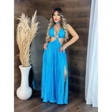 Vestido Plinssado multiformas e detalhes vazado