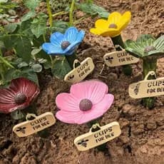 Inseto Drinkeis Flor Forma Alimentador De Água De Insetos Selvagens Modelo De Decoração De Jardim Para Ao Ar Livre