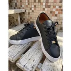 Tênis Feminino Casual Preto Confortável Leve Básico Versátil Moderno