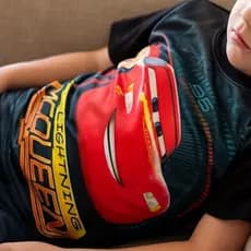 Camisa Infantil Com Estampa Relâmpago McQueen Para Fãs De Carros Conforto E Estilo