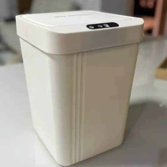 Lixeira Inteligente com Sensor Automático 13L Conforto e Estilo Higiênica Moderna Aproximação